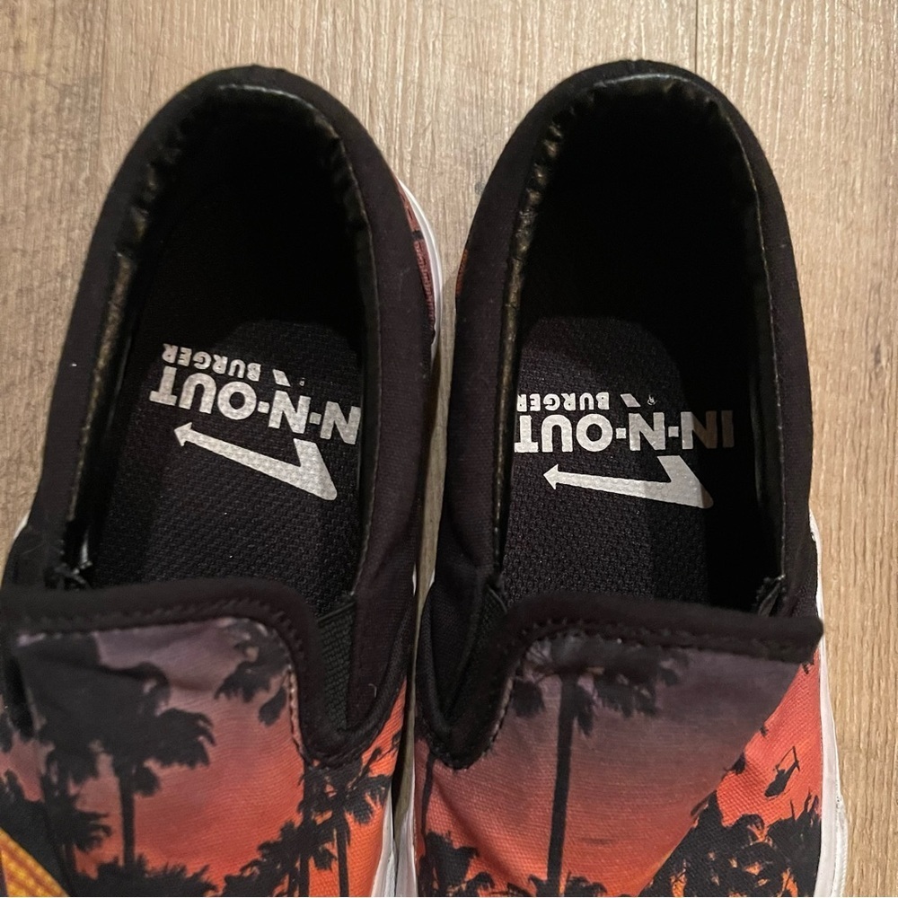 In-N-Out Burger Collection California Dreaming Slip On Shoes - Picture 8 of 10